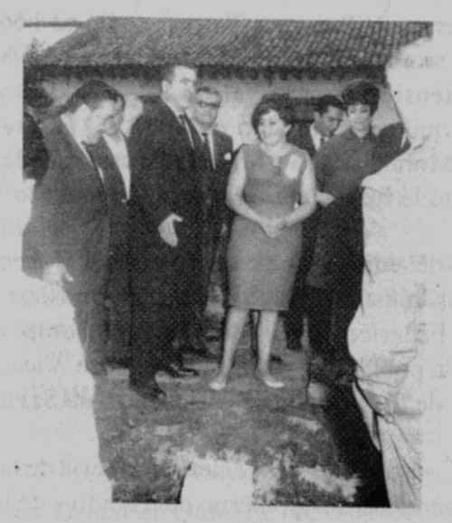 Colocación de la primera piedra del Centro de Salud de Quiroga, Michoacán, México.